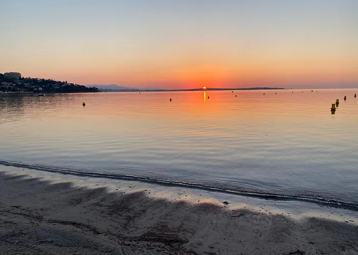 Rivage Bord De * Cannes